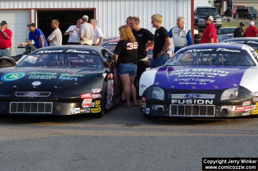 Andrew Morrissey and Skylar Holzhausen on the pre-grid