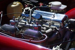Triumph TR-4 engine