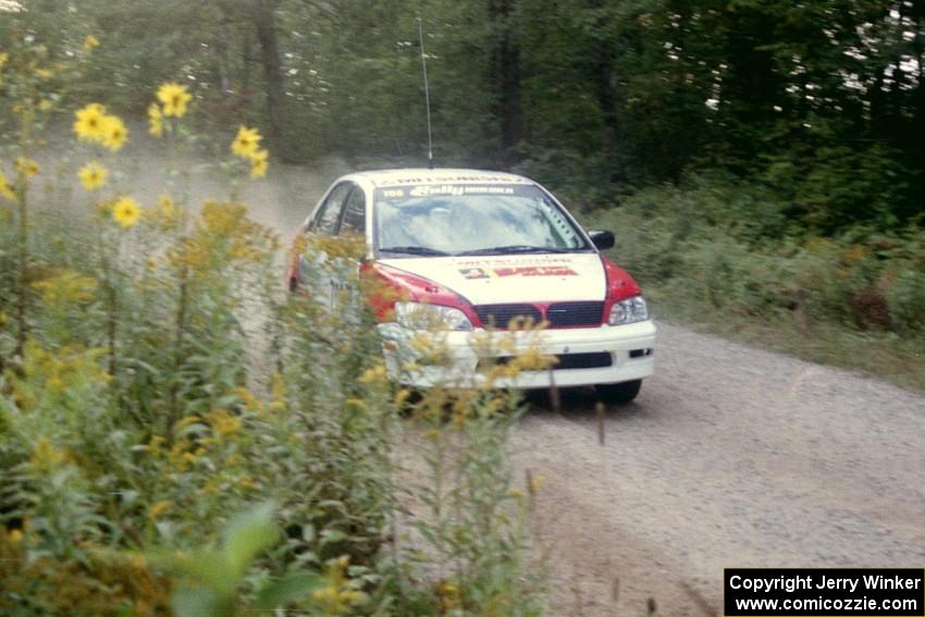 Jan Zedril / Jody Zedril Mitsubishi Lancer ES comes into the finish of SS2.