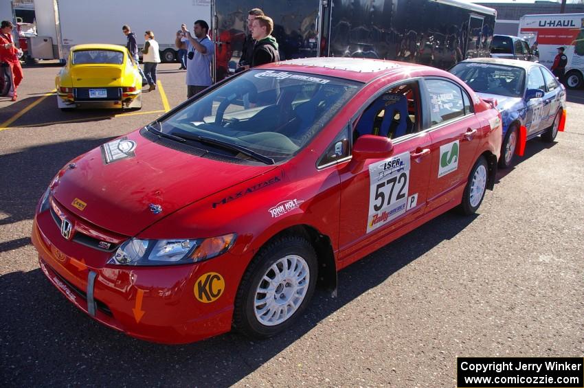 James Robinson / Michael Niesen Honda Civic Si and Nick Lehner / Jon Del Grande Honda Civic Si at parc expose in Houghton.