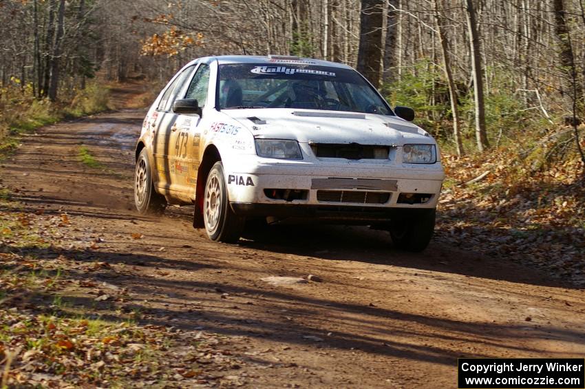 Lars Wolfe / Kent Gardam VW Jetta Turbo comes down the final straight into the finish of Gratiot Lake 1, SS9 (2).