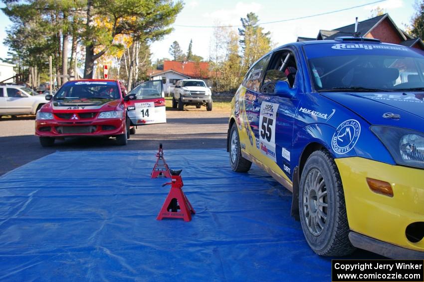 Amy BeberVanzo / Alex Kihurani Mitsubishi Lancer Evo 8 and Kyle Sarasin / Mikael Johansson Ford Focus SVT at Copper Harbor.