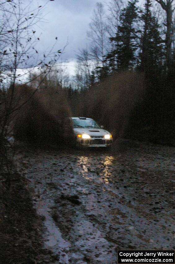 Charles Sherrill / Wilson VonKessler Mitsubishi Evo IV hits the big puddle near the end of Gratiot Lake 2, SS16.