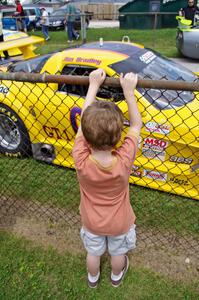 Rhys looks at Jim Bradley's Chevy Corvette