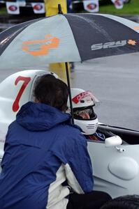 Alan Murray's Swift DB-1 Formula Ford on the false grid