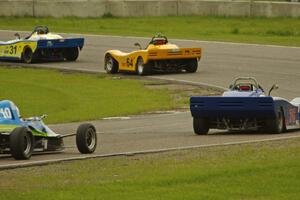 Jeff Beck, Matt Gray and Reid Johnson all in Spec Racer Fords ahead of Steve Barkley's Euroswift SE-1 Formula Ford