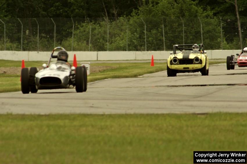 John Hertsgaard's Formula Junior Special, John Hagen's Triumph TR-4 and Paul Bastyr's McNamara Formula Vee