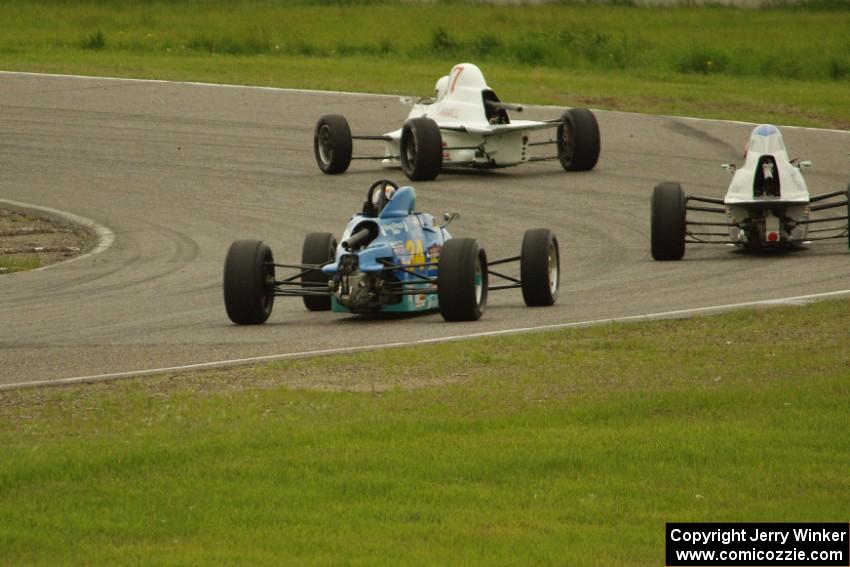 Alan Murray's Swift DB-1, Tony Foster's Swift DB-1 and Bill Bergeron's Van Diemen RF90 Formula Fords