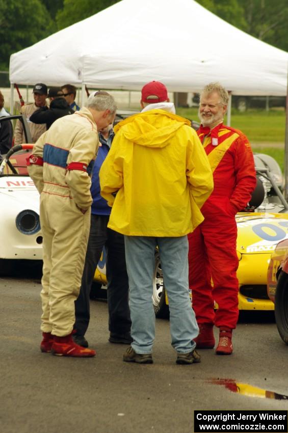 ??? and Don Haaversen converse after their race