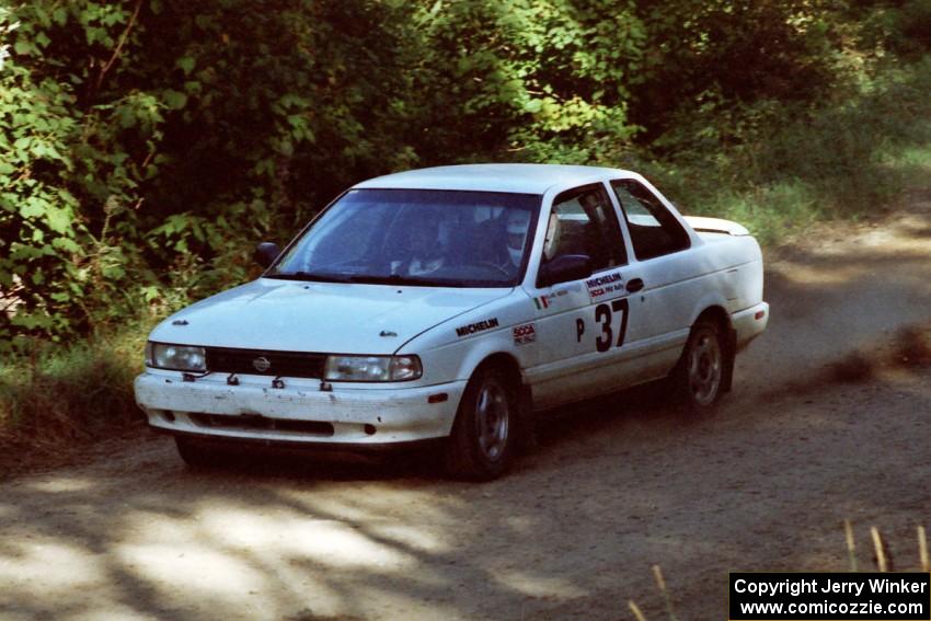 Roland McIvor / Brendan Bohan Nissan Sentra SE-R at the spectator point on SS10 (Kabekona).