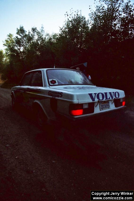 Bill Malik / Christian Edstrom Volvo 240 launches from the start of SS13 (Thorpe Tower).