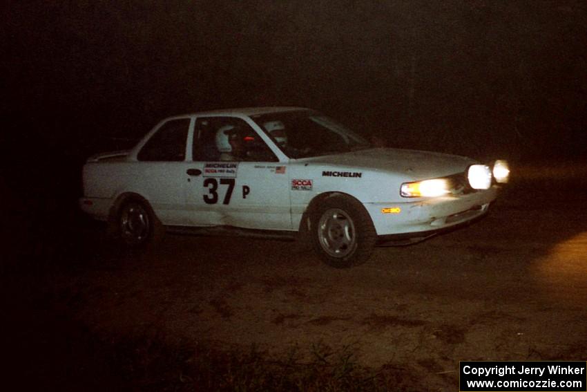 Roland McIvor / Brendan Bohan Nissan Sentra SE-R at the spectator point on SS16 (East Steamboat).