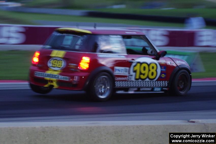 Sarah Cattaneo / Owen Trinkler Mini Cooper S