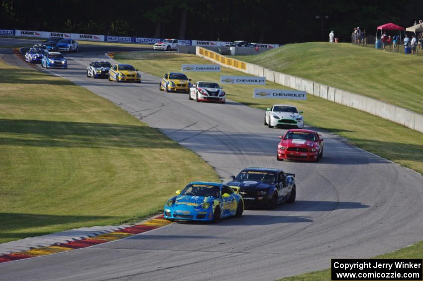 The GS field on the first full green lap