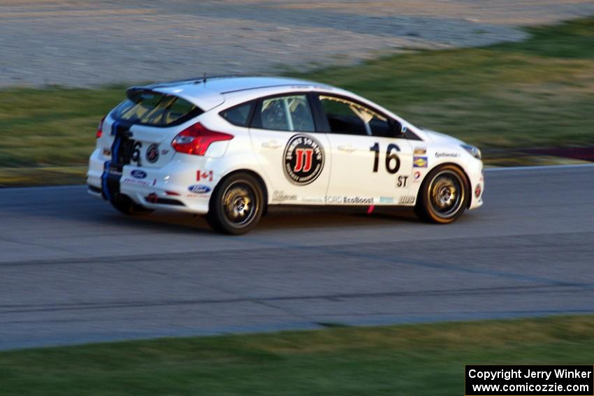 Nick Mancuso / Frank Montecalvo Ford Focus ST-R