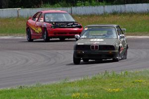 E30 Bombers BMW 325i and NNM Motorsports Dodge Neon