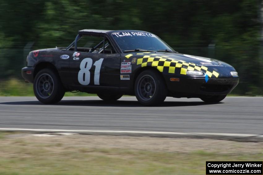 Team Party Cat Mazda Miata