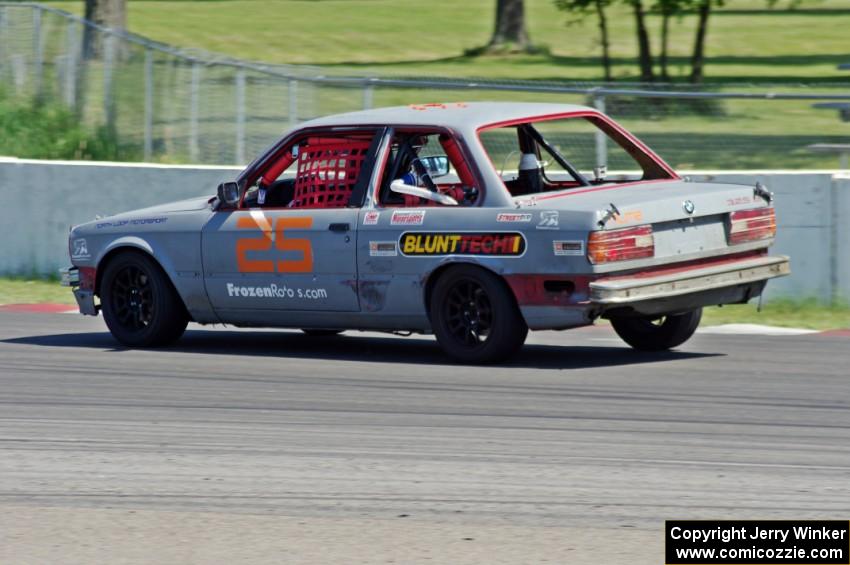 North Loop Motorsports 2 BMW 325