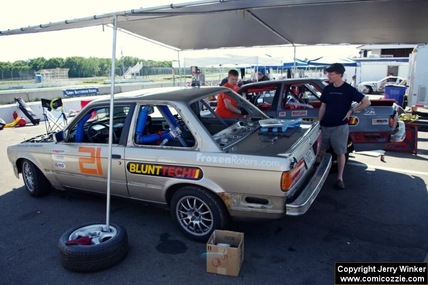 North Loop Motorsports 3 BMW 325