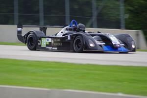 Jonathan Gore's Panoz Élan DP-02