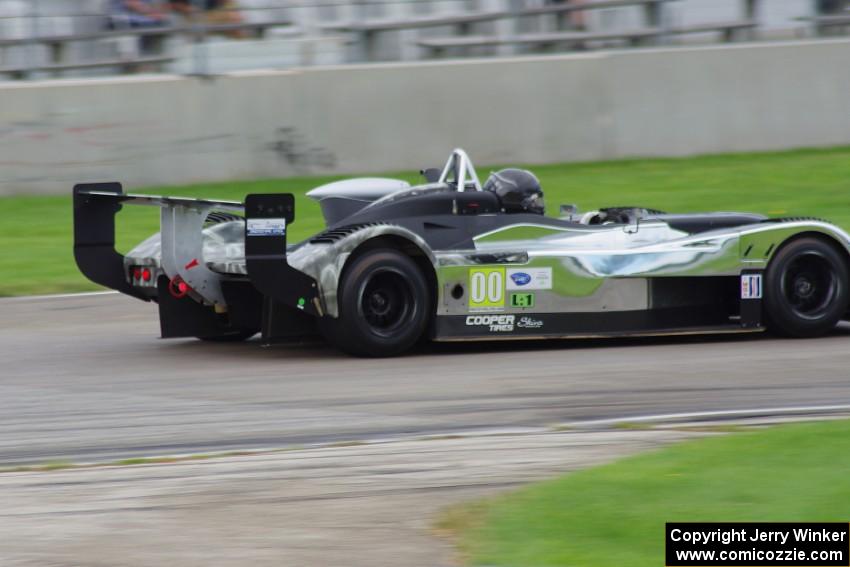 Owen Kratz's Panoz Élan DP-02