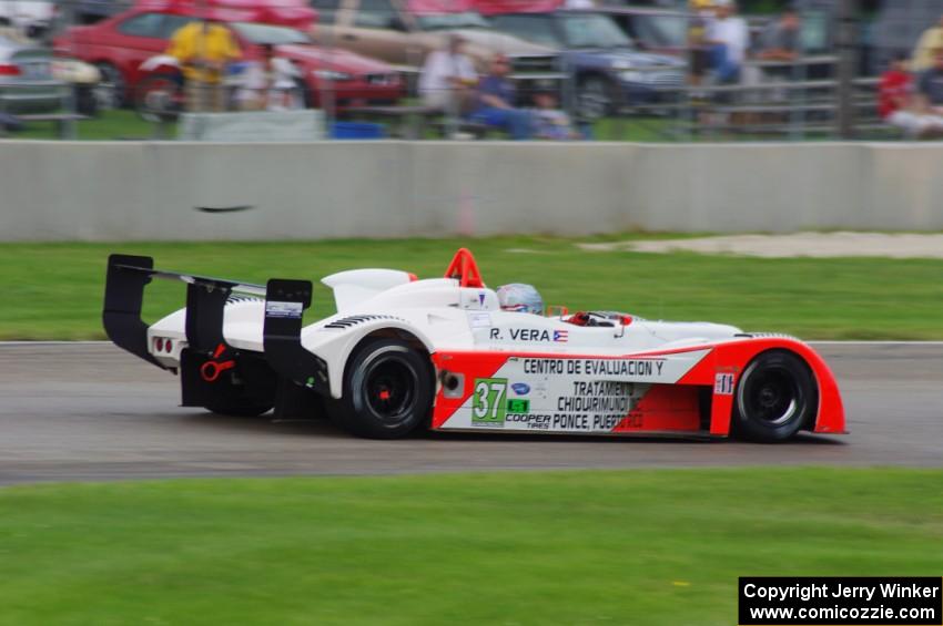 Ricardo Vera's Panoz Élan DP-02