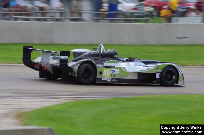 Owen Kratz's Panoz Élan DP-02