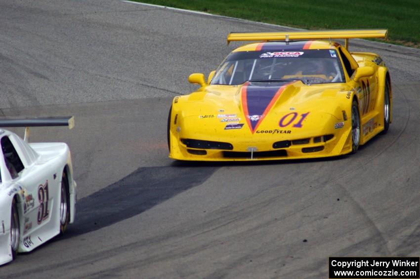 Dave Ruehlow's Ford Mustang and Jim Bradley's Chevy Corvette