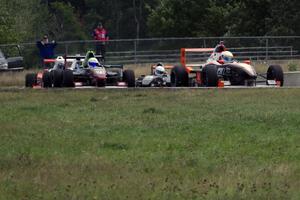 Patrick Gallagher, Jason Wolfe, Scott Rettich, Jim Libecco, Matt Schneider and Shaun Miller battle on lap one