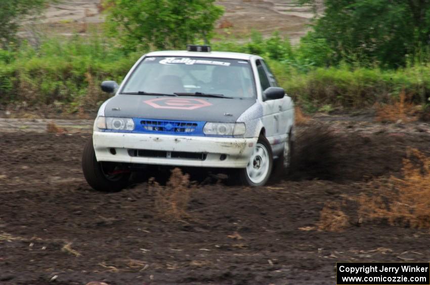 Mark Holden's MF Nissan Sentra SE-R