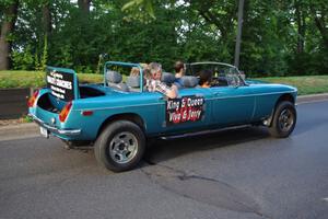 ArtCar 2 - Stretch MGB with rumble seat