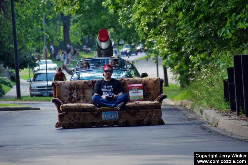 ArtCar 1 - Couch