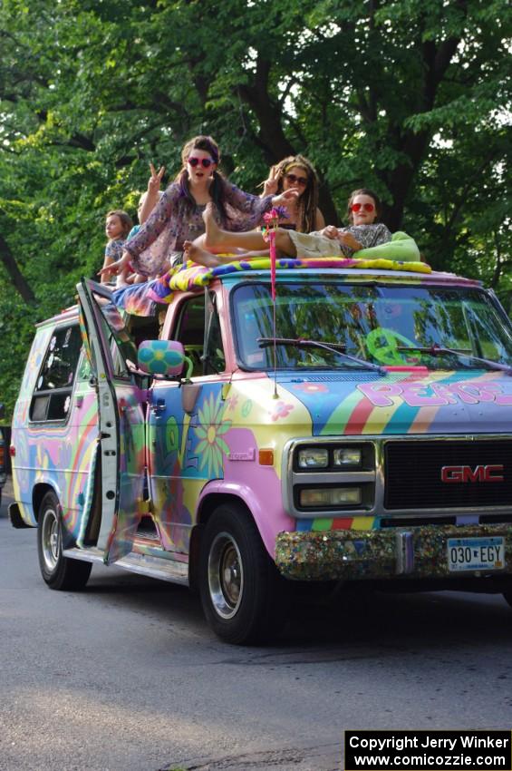 ArtCar 21 - GMC Van