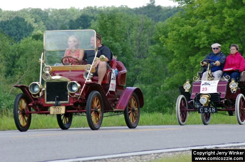 Ricki Bajari's 1910 Maxwell and Carlton Pate's 1903 Ford