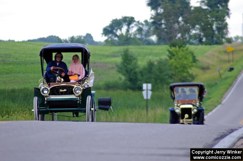 John Bowman's 1905 Franklin and Timothy Kelly's 1907 Ford