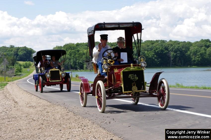 Bob Troendly's 1906 Ford and Bob Reichwaldt's 1908 Rambler