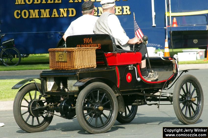 Phillip Johnson's 1904 Olds