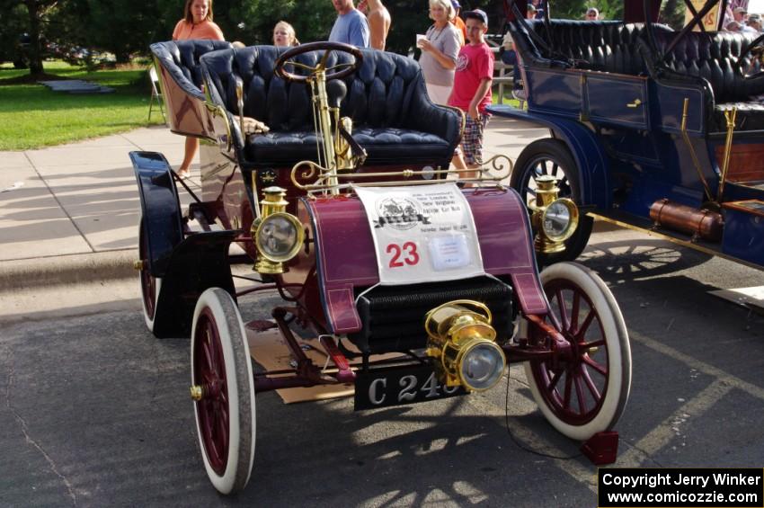 Carlton Pate's 1903 Ford