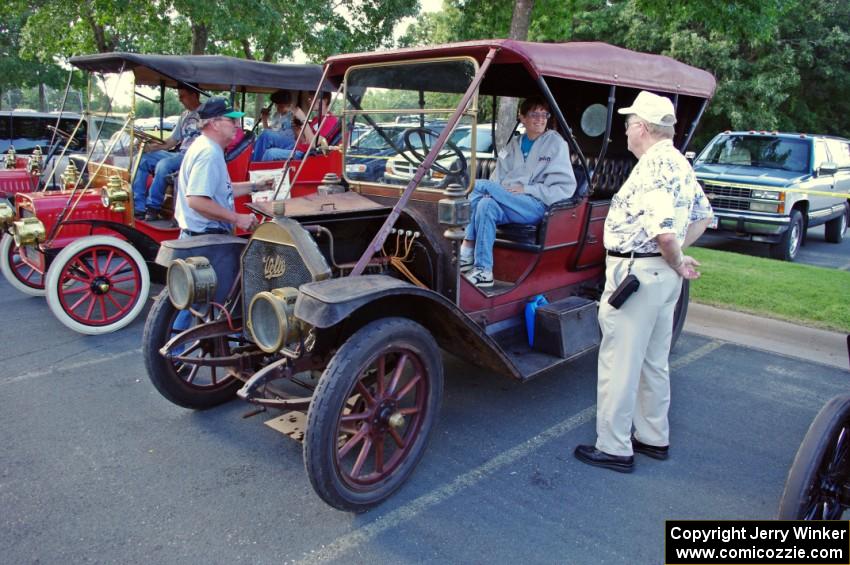 Stuart Etheridge's 1908 Velie