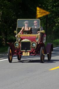 Ricki & John Bajari's 1910 Maxwell