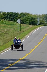 Lowell Walker's 1903 Olsmobile