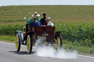 Gene Grengs' 1910 Stanley Steamer