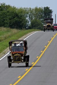 Alan Page's 1906 Buick and Dick Pellow's 1908 Overland