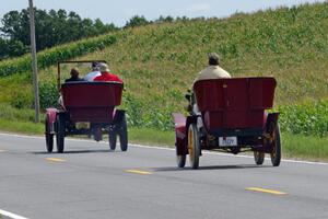Mike Maloney's 1909 REO and Bruce Van Sloun's 1904 Autocar Type VIII