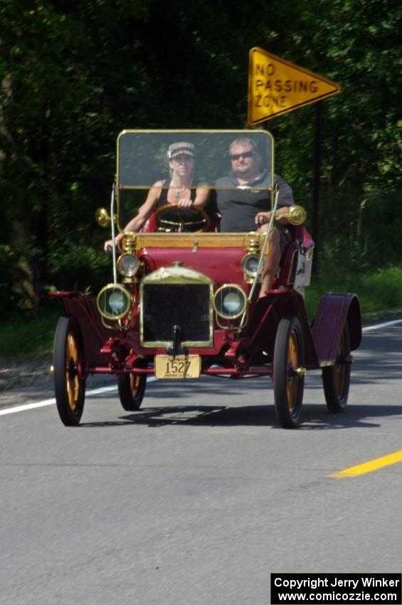 Ricki & John Bajari's 1910 Maxwell