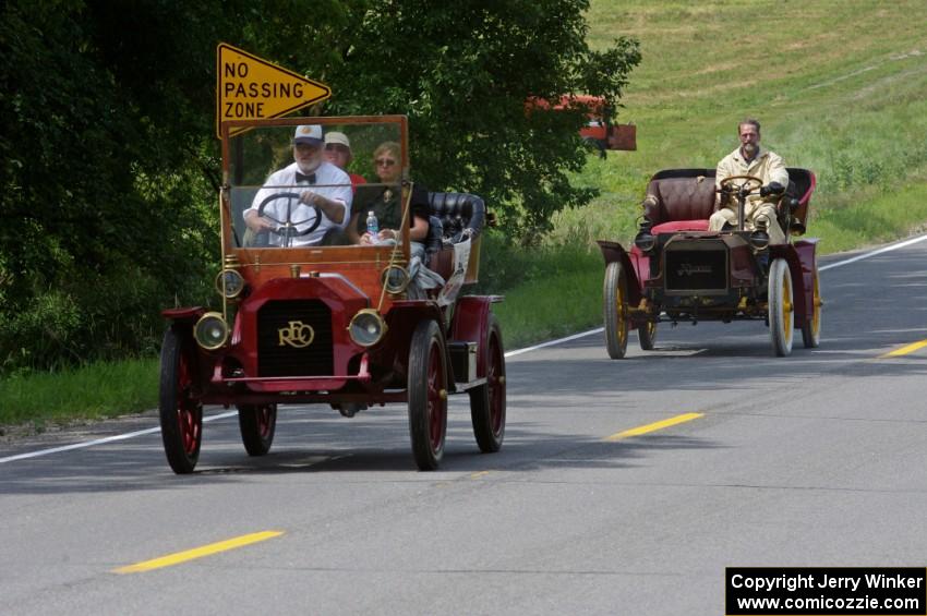 Mike Maloney's 1909 REO and Bruce Van Sloun's 1904 Autocar Type VIII