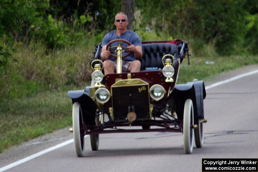 Rob Heyen's 1906 Ford