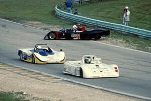 Paul Okean's Swift DB-2 ahead of Jonathan Holtzman's Lola T-92/JH1 as Tom Harrer's Swift DB-5 spins