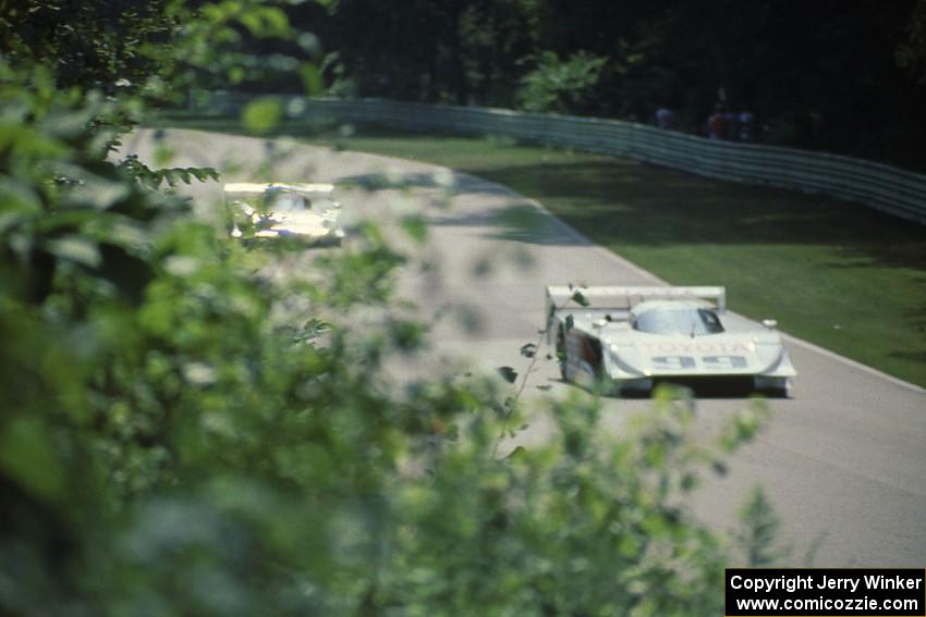 Juan-Manuel Fangio II Eagle Mk. III/Toyota and Oscar Larrauri / "John Winter" Porsche 962C