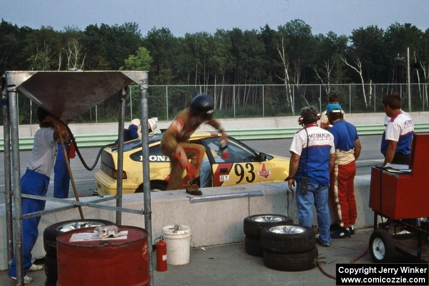 Todd Freeman / Jon Klapperick Honda CRX Si in the pits